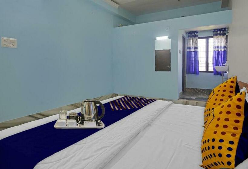 فندق Oyo 70023  Rommies Inn