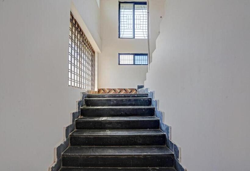 فندق Oyo 70023  Rommies Inn