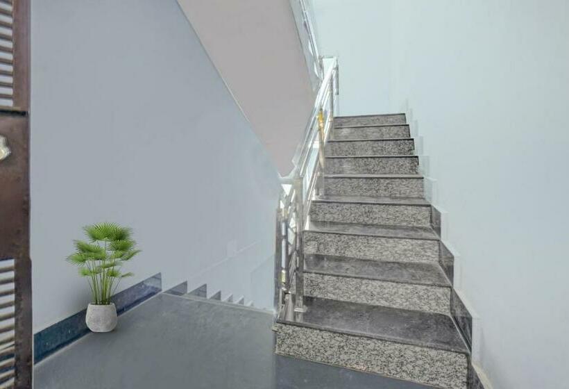 ホテル Flagship 700151 Clouds Inn