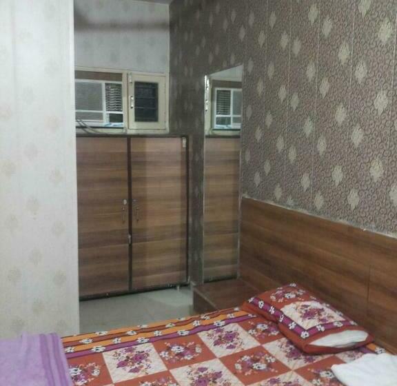 Отель Pop 70009 K7 Rooms