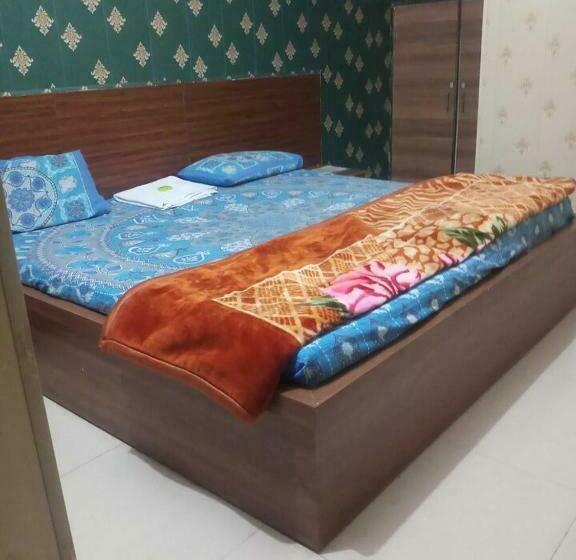 Отель Pop 70009 K7 Rooms