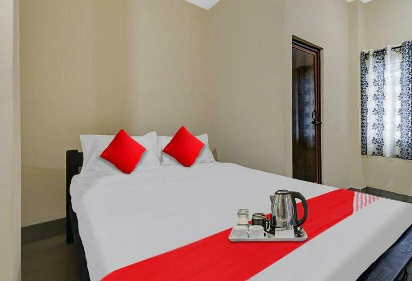 בית מלון כפרי Flagship Sai Boarding And Lodging Near Kengeri  Metro Station