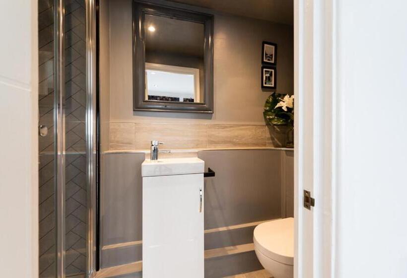 פנסיון Trig Private Studio, Courtyard, Walk To Fistral