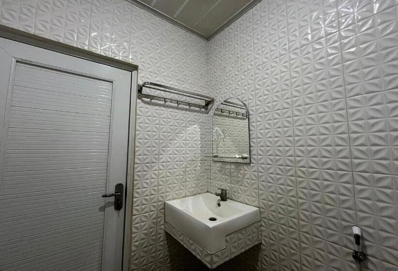 Capital O 94156 Hotel Gemudi Gold Islami