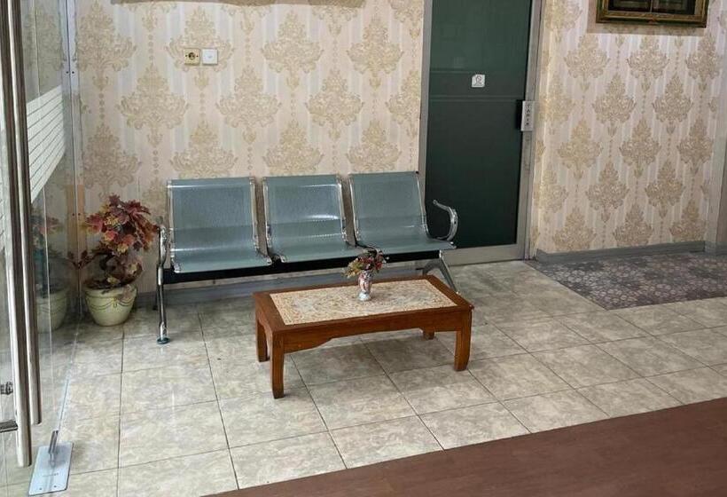 Capital O 94156 Hotel Gemudi Gold Islami