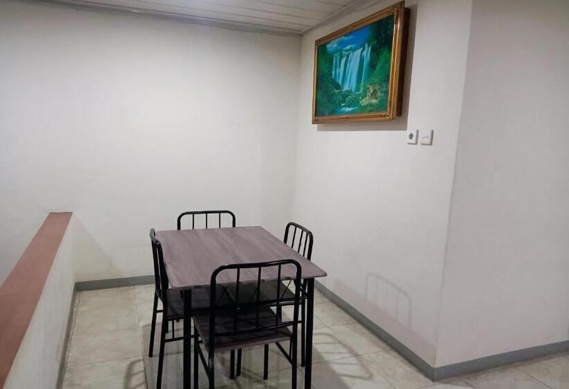 Capital O 94156 Hotel Gemudi Gold Islami