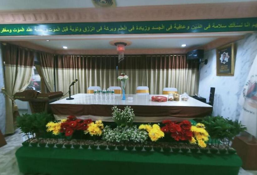 Capital O 94156 Hotel Gemudi Gold Islami