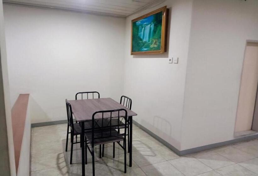 Capital O 94156 Hotel Gemudi Gold Islami