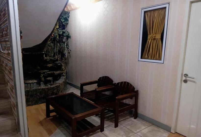 Capital O 94156 Hotel Gemudi Gold Islami