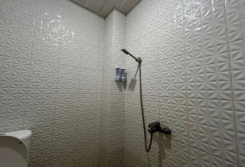 Capital O 94156 Hotel Gemudi Gold Islami