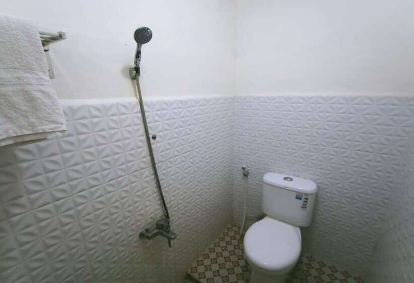 Capital O 94156 Hotel Gemudi Gold Islami