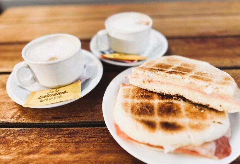 Coronado Hotel & Suites