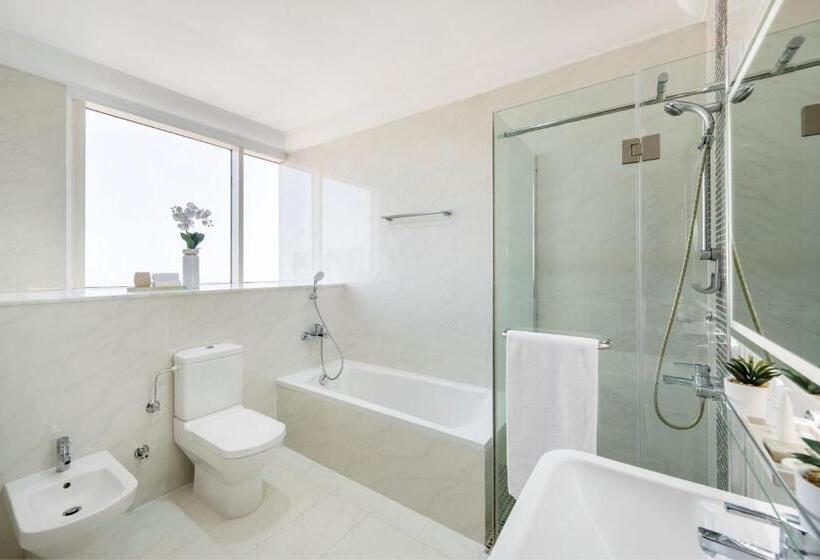 Dusit Hotel & Suites   Doha