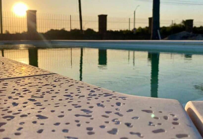 هتل Bemar Carmelo