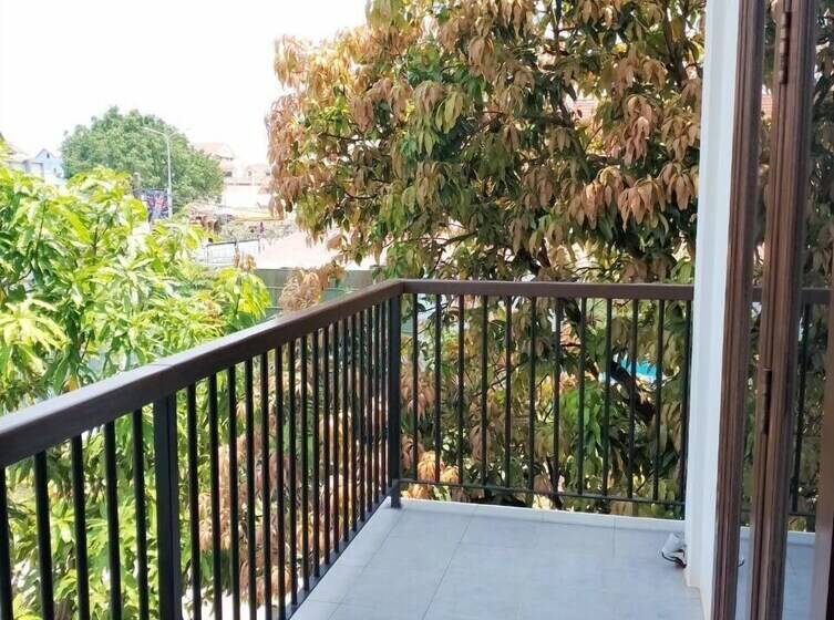 فندق D Central Khmer Villa