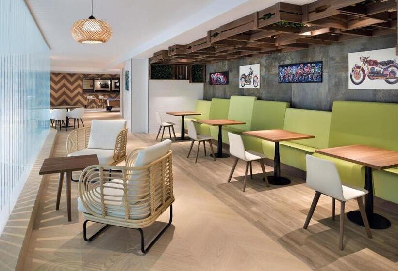 هتل Element By Westin City Center Doha