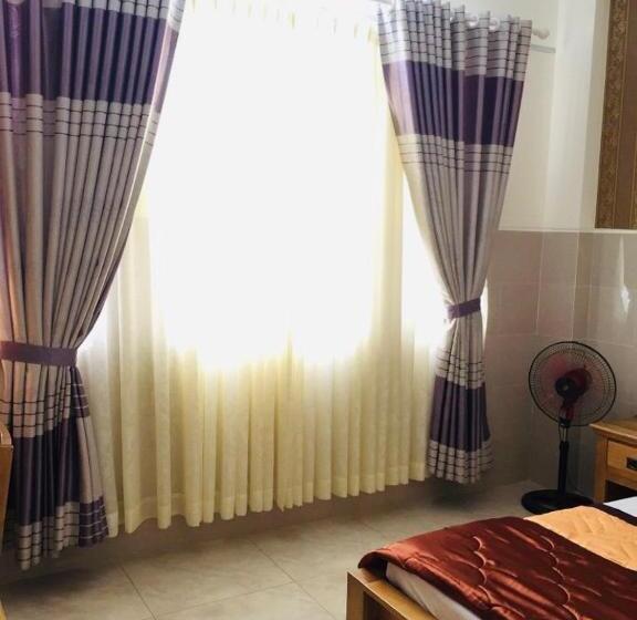 هتل Khách Sạn Lê Hoàng đạt