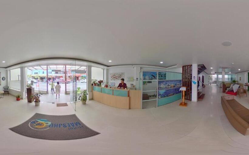 בית מלון כפרי Maesjhu