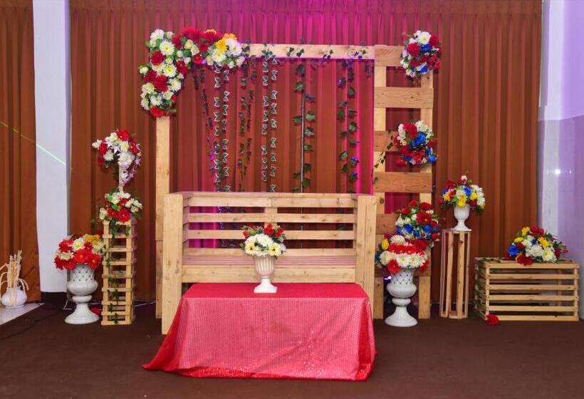 호텔 New Isuru City