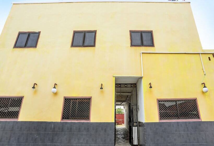 هتل Oyo 91773 Ab Homestay