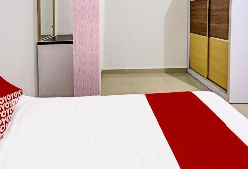 호텔 Zazezo Homestay Syariah Redpartner