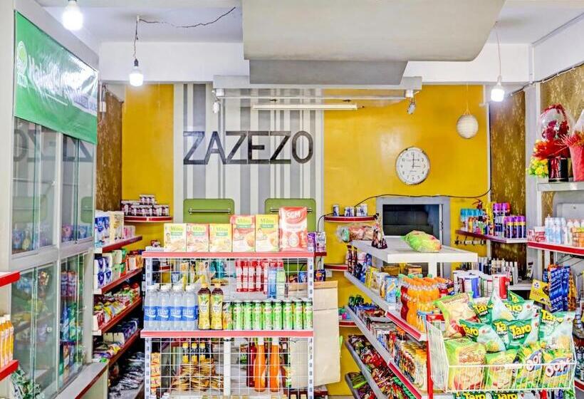 호텔 Zazezo Homestay Syariah Redpartner