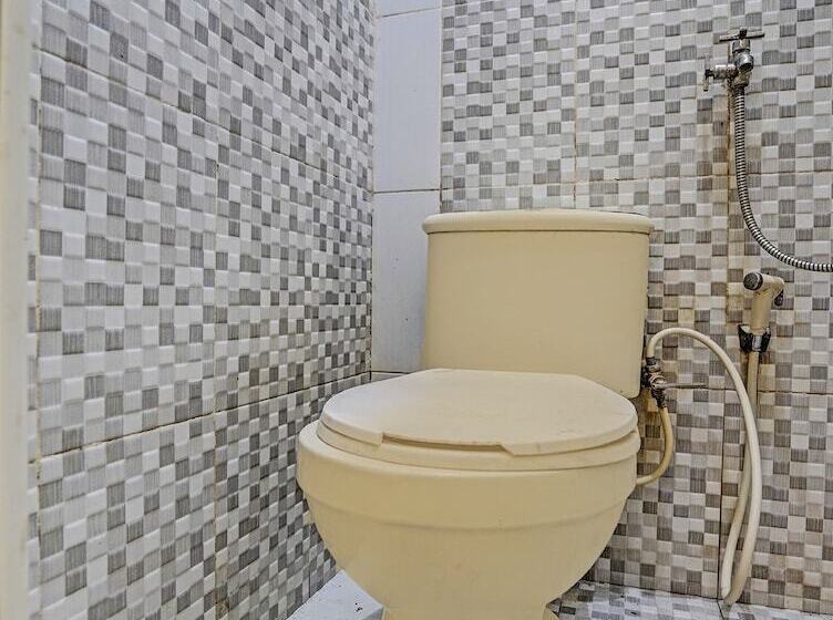 酒店 Oyo 91795 Kos Jeehel Syariah