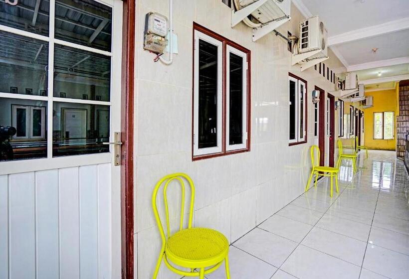 酒店 Oyo 91795 Kos Jeehel Syariah