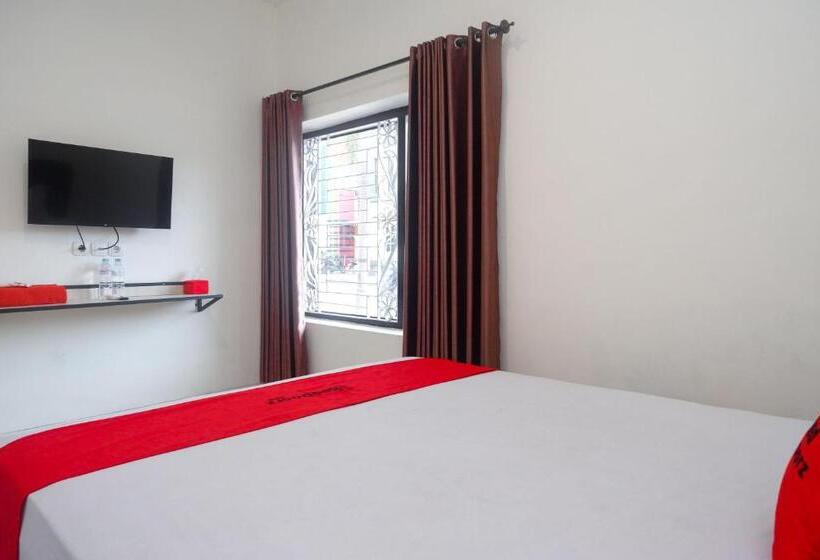 בית מלון כפרי Reddoorz Syariah Near Rs Soeradji Pemuda Klaten