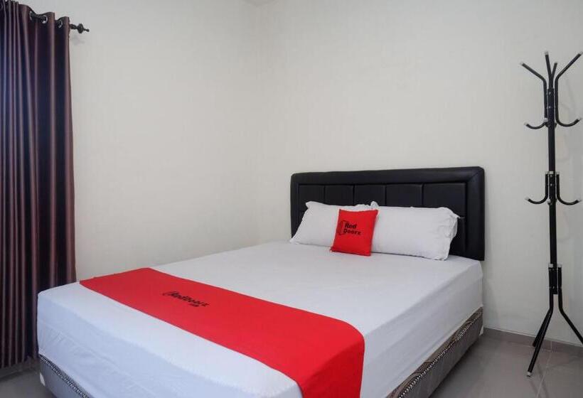 בית מלון כפרי Reddoorz Syariah Near Rs Soeradji Pemuda Klaten