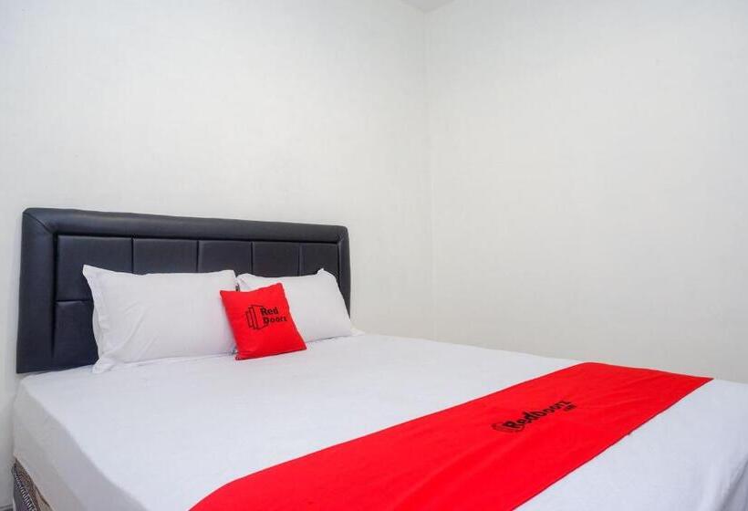 בית מלון כפרי Reddoorz Syariah Near Rs Soeradji Pemuda Klaten