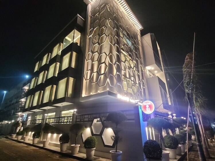 酒店 Rj Managed By Ahg