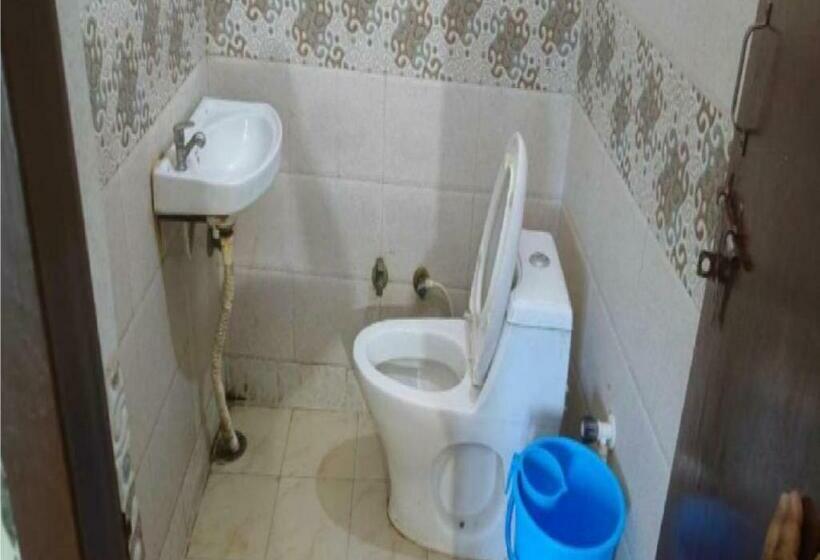 Отель Shri Krishna Dham By Wb Inn