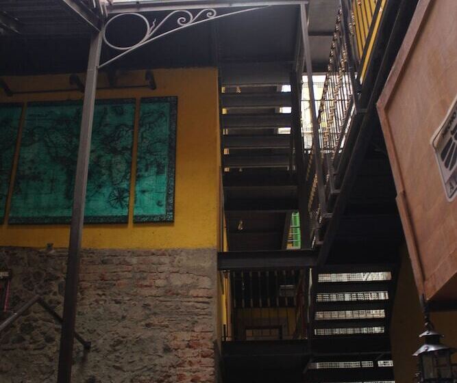 هتل Sonno Plaza Allende