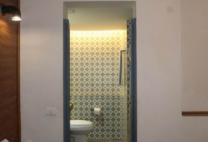 هتل Sonno Plaza Allende