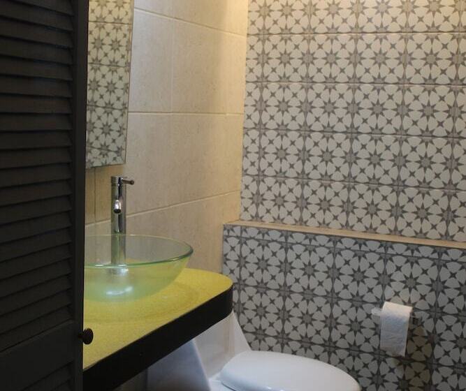 هتل Sonno Plaza Allende