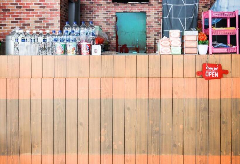 호텔 Spot On 91792 Solo Baru 2 Homestay Syariah