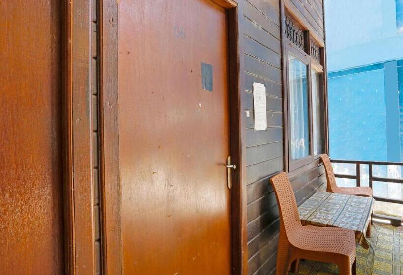 ホテル Spot On 91793 Maila Homestay