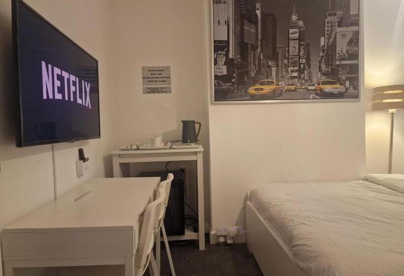 פנסיון Beautiful Rooms In London