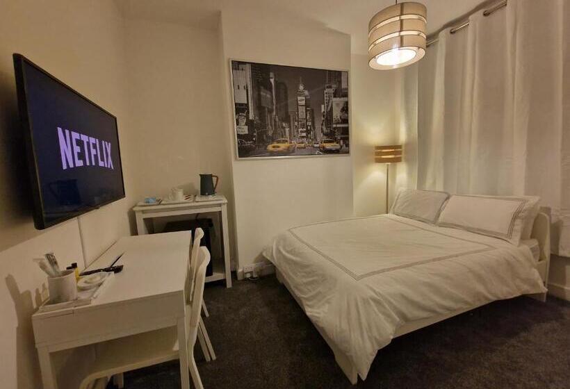 פנסיון Beautiful Rooms In London