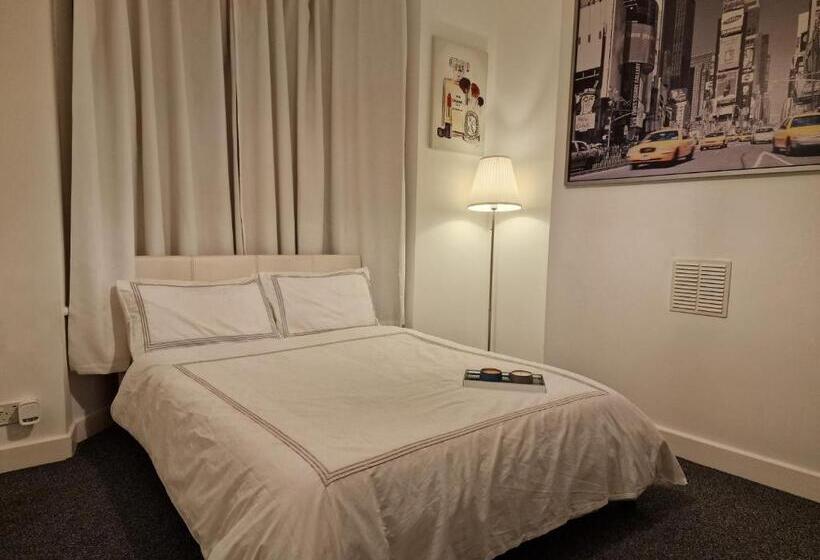 פנסיון Beautiful Rooms In London