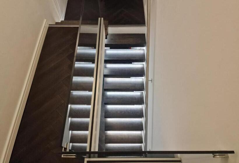 פנסיון Beautiful Rooms In London