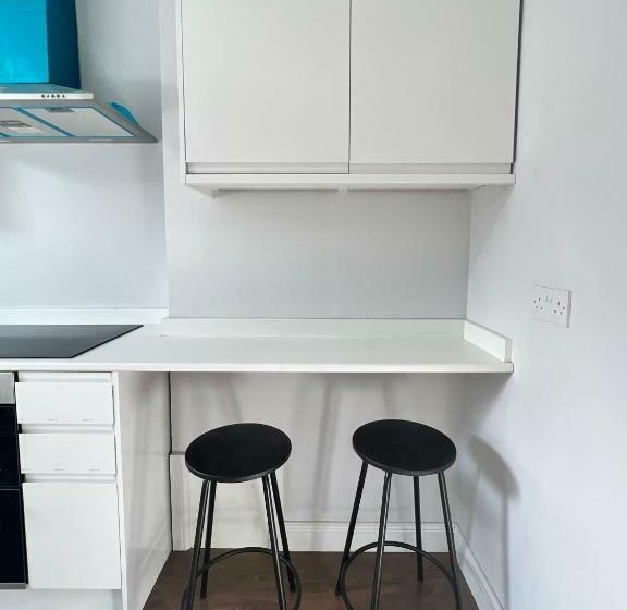 Пансион Dunstable Boutique Guest House