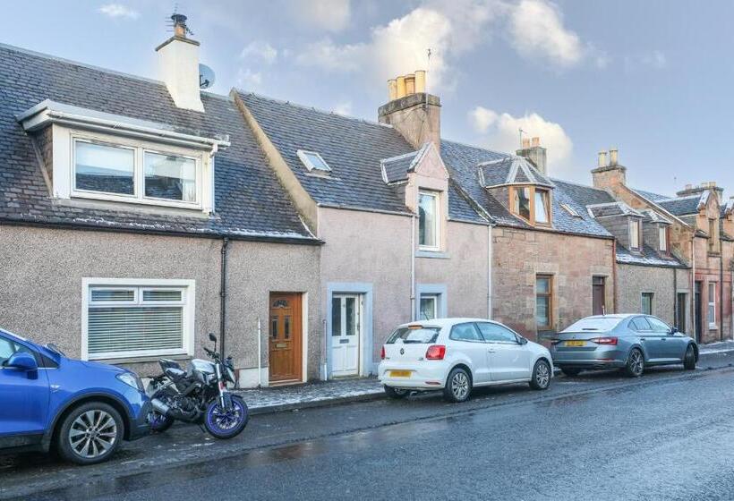 פנסיון Mystayinn Tomnahurich Guest House