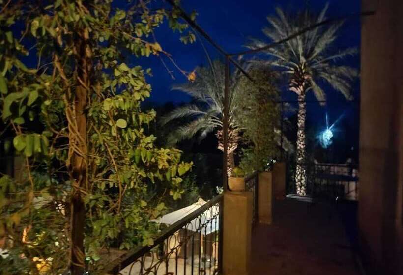 پانسیون Room In Guest Room  Charming Guest House With Pool For 6 People 1