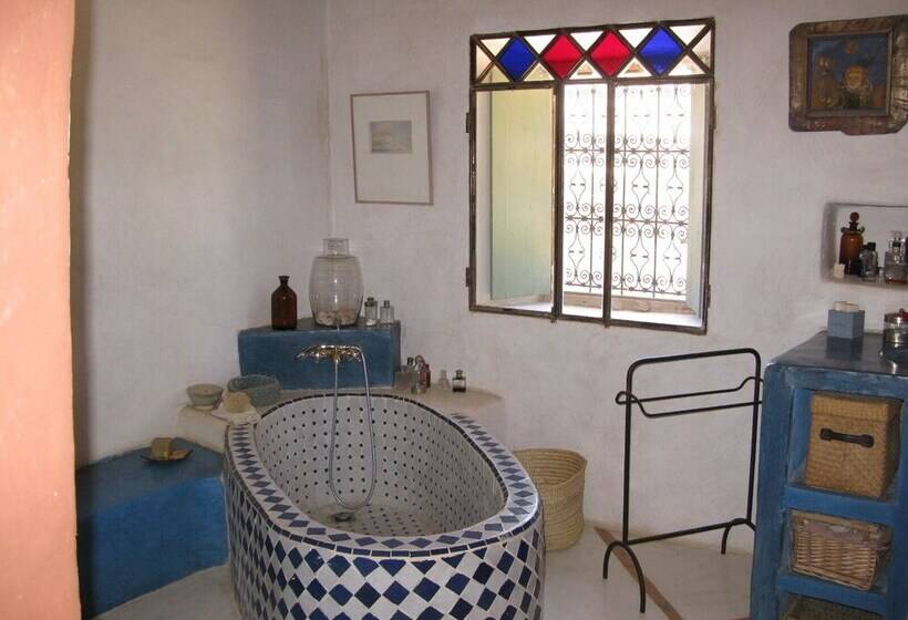 پانسیون Room In Guest Room  Charming Guest House With Pool For 6 People 1