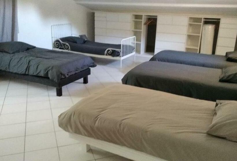 פנסיון Demeure Du Dragon 5 Chambres Piscine  10 Lits   Personnes