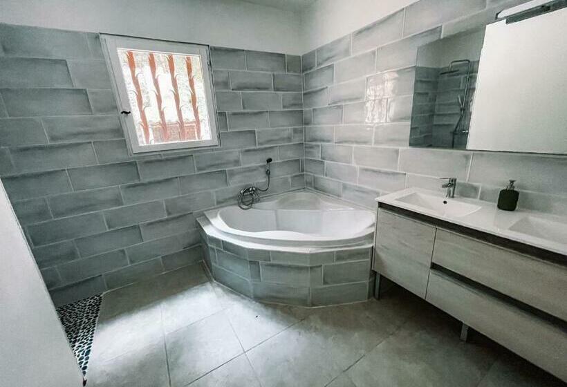 פנסיון Demeure Du Dragon 5 Chambres Piscine  10 Lits   Personnes