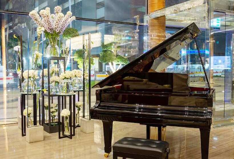 The Bentley Luxury Hotel & Suites