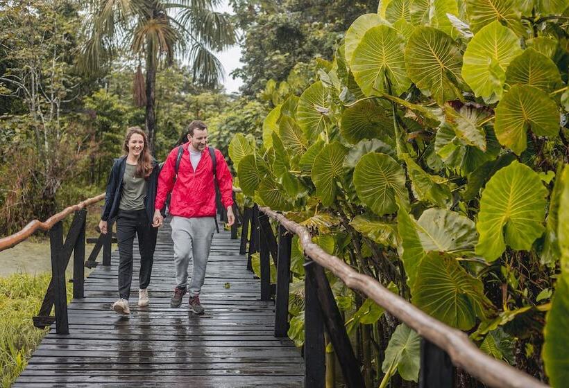 Biohotel Arara River